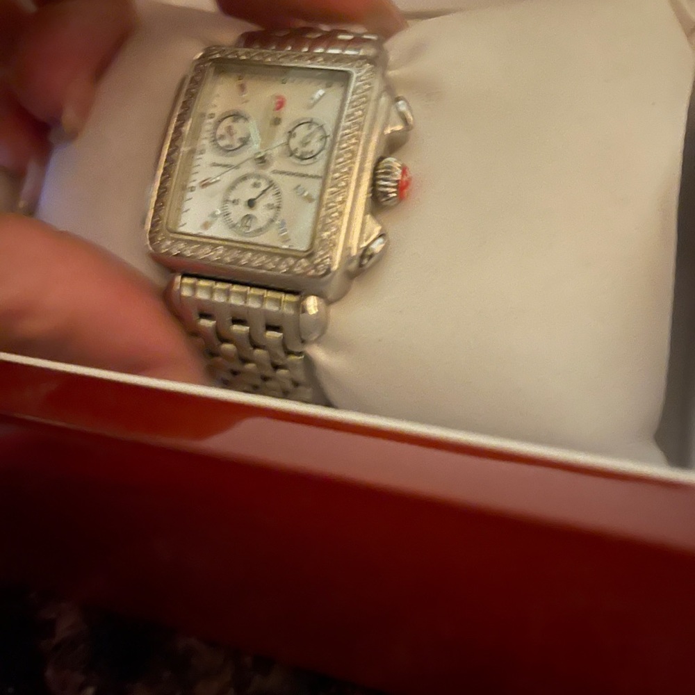 Michelle watch - Picture 3 of 7